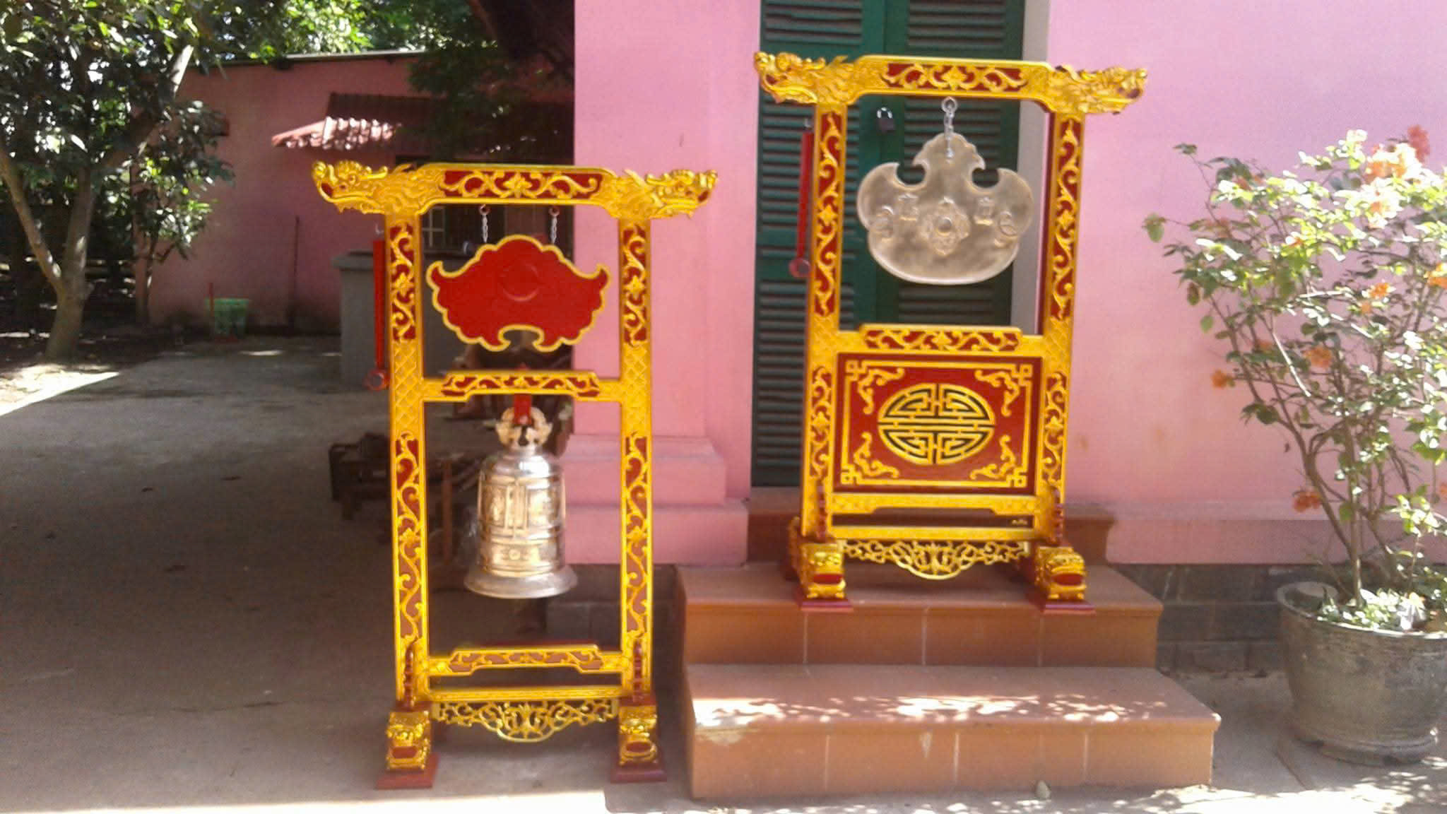 Giá Chuông